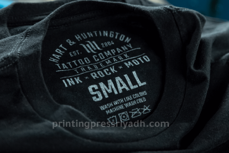 tshirt with tage less neck lables